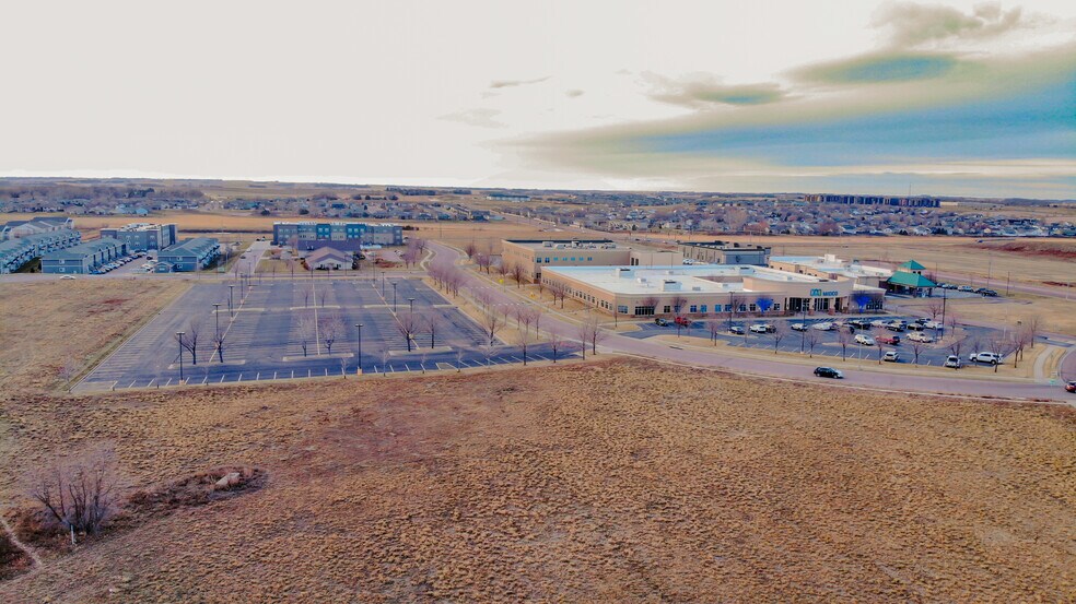 3901 N Louise Ave, Sioux Falls, SD à louer - Photo de l’immeuble – Image 3 sur 17