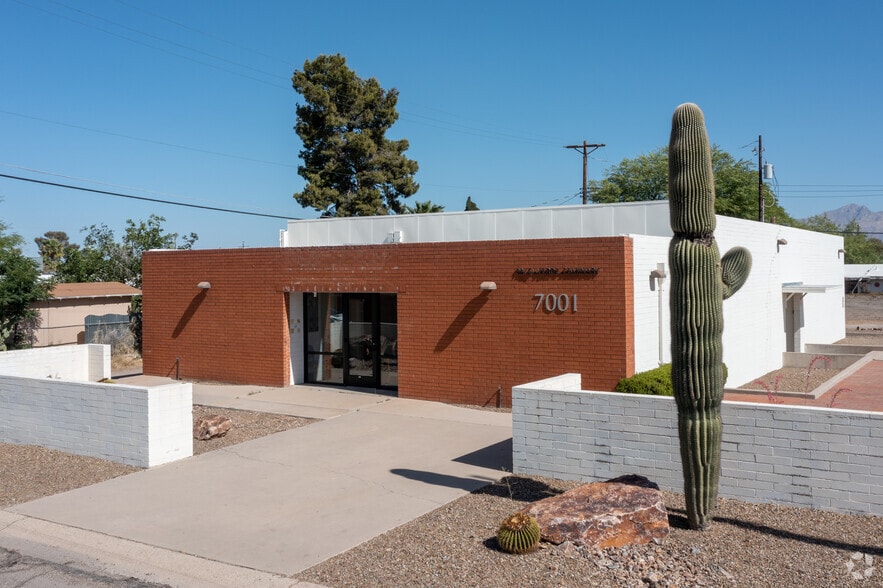 7001 E 21st St, Tucson, AZ à vendre - Photo principale – Image 1 sur 5