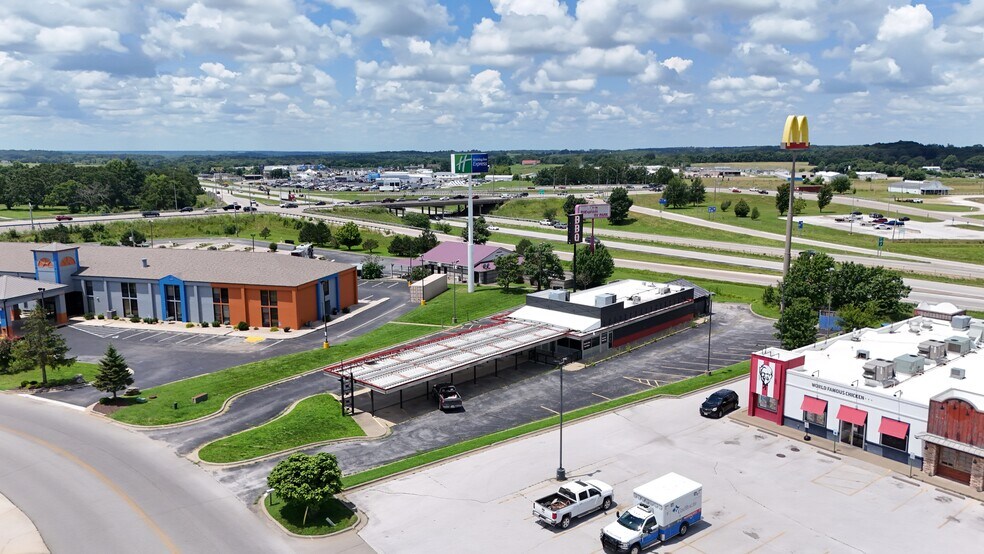 1291 W Banning St, Marshfield, MO à vendre - Photo de l’immeuble – Image 1 sur 7