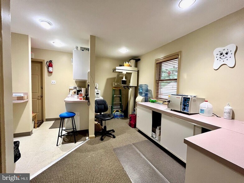 10 Shady ln, Rockledge, PA à vendre - Photo intérieure – Image 2 sur 20