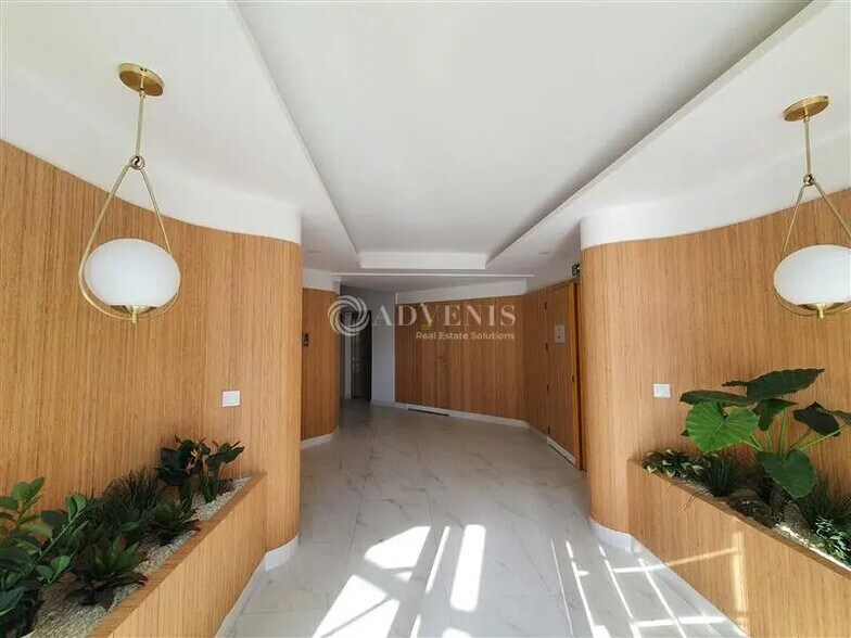 Bureau dans Asnières-sur-Seine à louer - Photo de l’immeuble – Image 3 sur 9