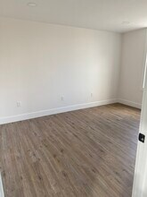1065-1073 Harbor Dr, West Columbia, SC à louer Photo de l’immeuble– Image 2 sur 6