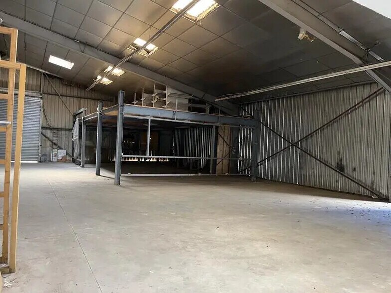 Local commercial dans Veigné à louer - Photo intérieure – Image 2 sur 2