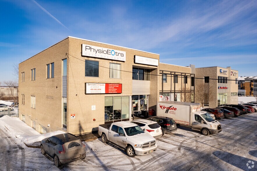 155 Boul Lacombe, Repentigny, QC à louer - Photo principale – Image 1 sur 5