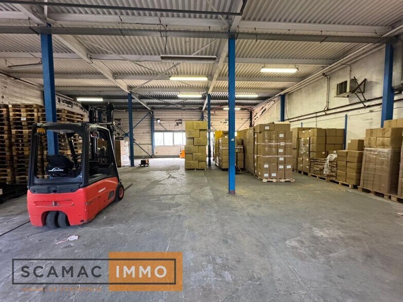 Local d'activités dans Brétigny-sur-Orge à vendre - Photo de l’immeuble – Image 3 sur 14