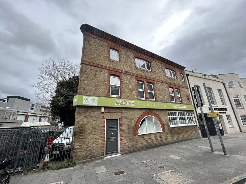 339 High St, Londres à louer - Photo de l’immeuble – Image 1 sur 9