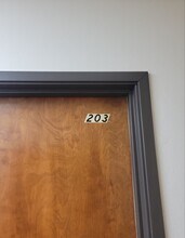 3815 Mission Ave, Oceanside, CA à louer Photo de l’immeuble– Image 1 sur 4