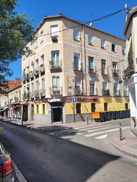 Immeuble residentiel dans Madrid, Madrid à vendre - Photo de l’immeuble – Image 1 sur 4