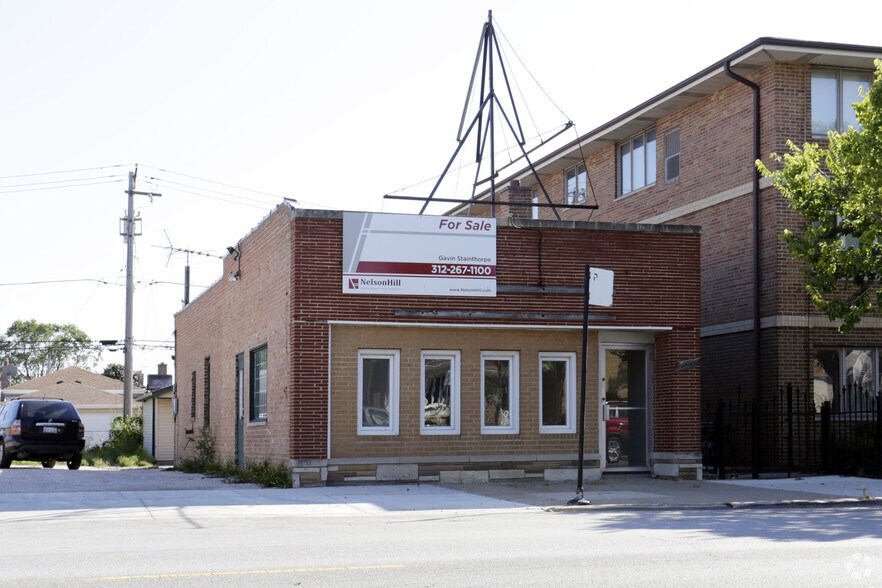 6551 W 63rd St, Chicago, IL à vendre - Photo principale – Image 1 sur 3