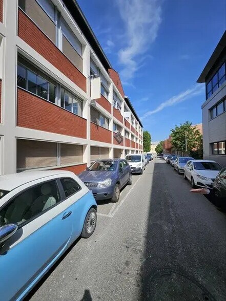 Bureau dans Lyon à vendre - Photo de l’immeuble – Image 2 sur 2