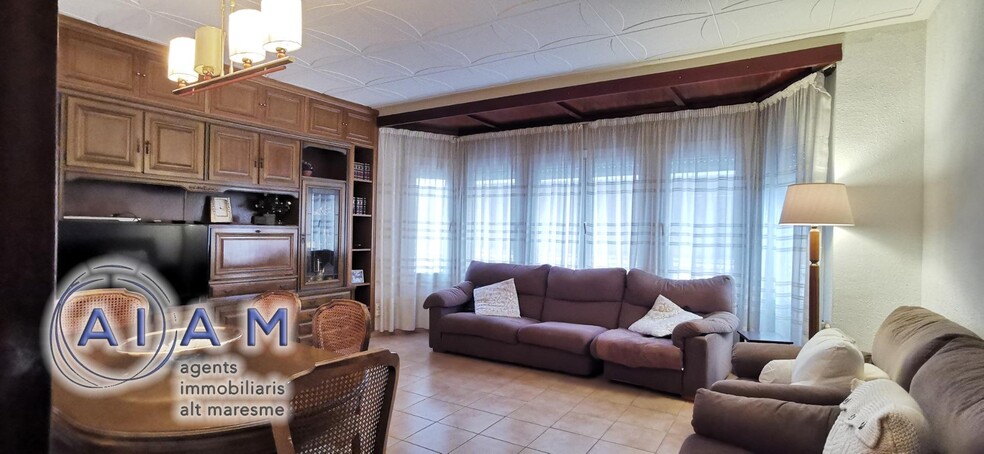 Immeuble residentiel dans Calella, Barcelona à vendre - Photo de l’immeuble – Image 2 sur 9