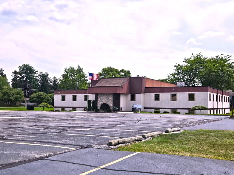 350 Saint Andrews Rd, Saginaw, MI à vendre - Photo de l’immeuble – Image 1 sur 17