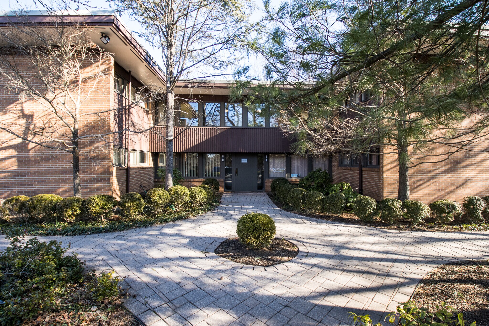 8 Shunpike Rd, Madison, NJ à vendre Photo de l’immeuble– Image 1 sur 9