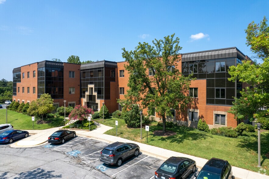 4000 Old Court Rd, Pikesville, MD à louer - Photo de l’immeuble – Image 1 sur 8