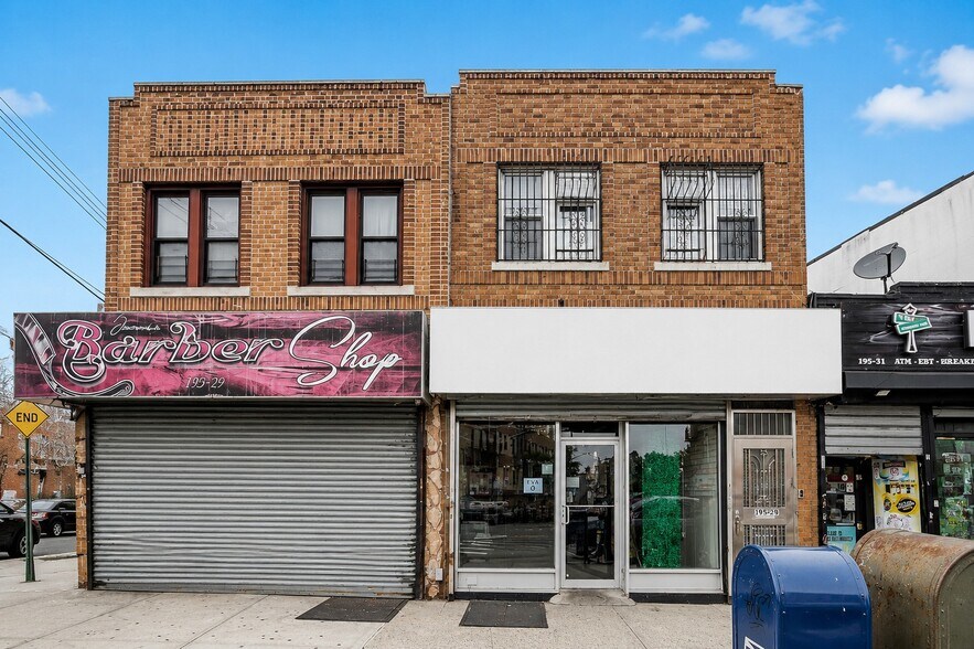 195-29 Jamaica Ave, Hollis, NY à vendre - Photo de l’immeuble – Image 1 sur 16
