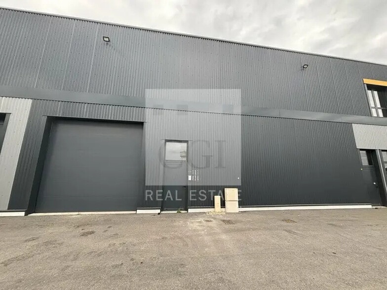 53 Avenue Carnot, Neuville-sur-Saône à louer - Photo de l’immeuble – Image 1 sur 10
