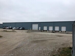 620 Glengarry Cres, Fergus, ON à louer Photo de l’immeuble– Image 2 sur 2