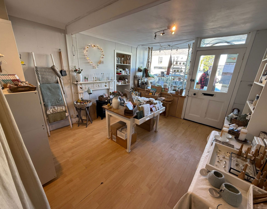 1-3 Main St, Haddington, ELN EH41 4QH - Lot 3 -  - Photo intérieure - Image 1 of 3