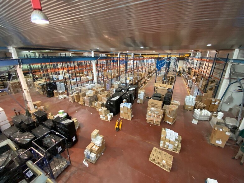 Industriel/Logistique dans Móstoles, Madrid à louer - Photo intérieure – Image 3 sur 13