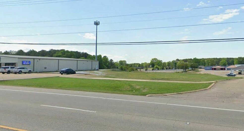 549 Coley rd, Tupelo, MS à vendre - Photo de l’immeuble – Image 2 sur 4