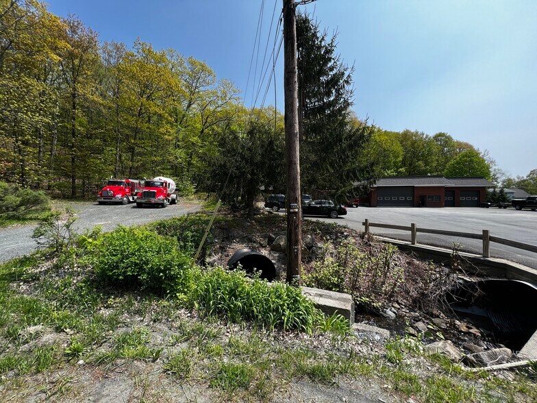 4 Teal Road, Averill Park, NY à vendre - Photo de l’immeuble – Image 3 sur 15
