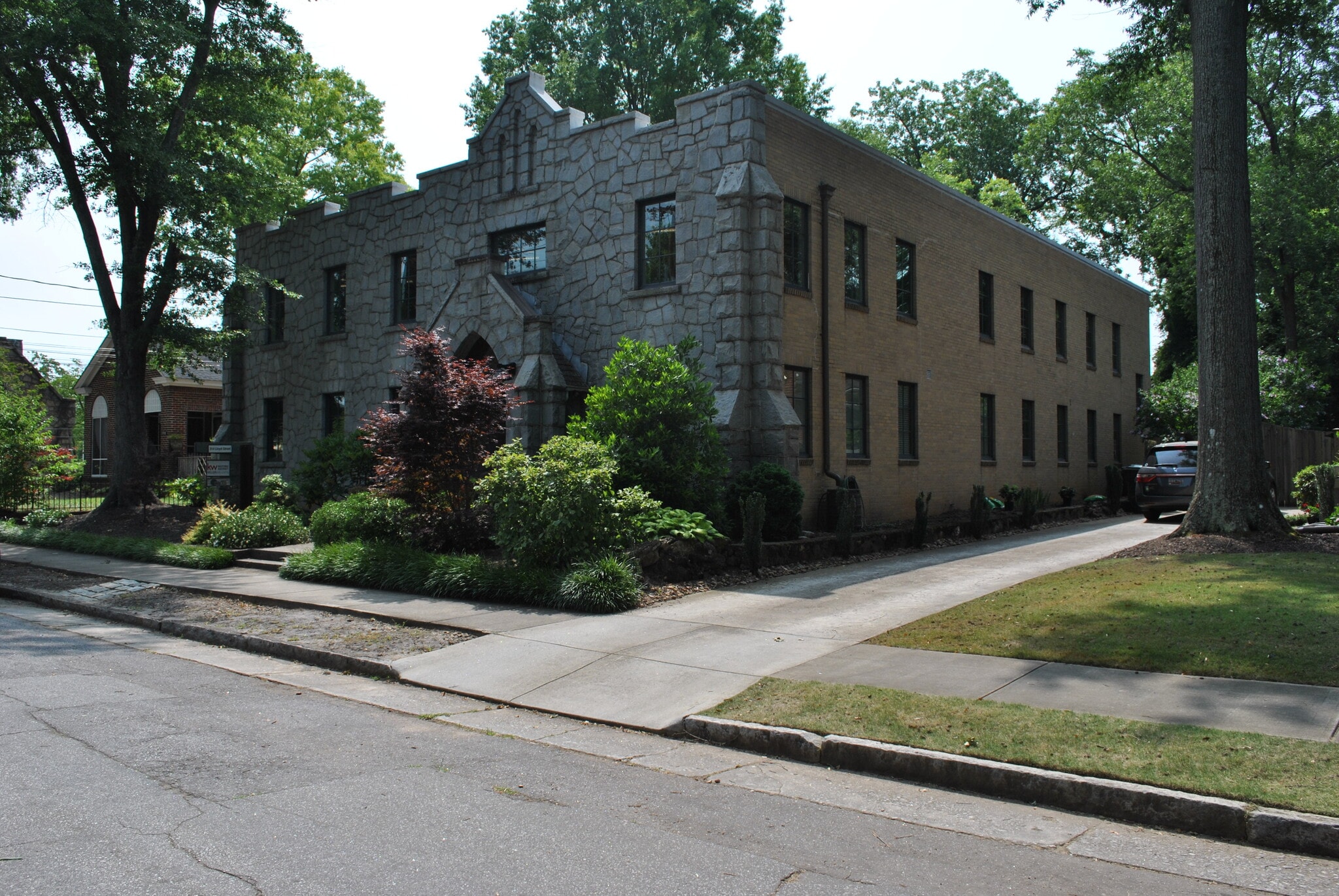 314 Lloyd St, Greenville, SC à louer Photo de l’immeuble– Image 1 sur 3