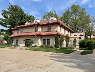 Plus de détails pour 1007 E St. Maartens Dr, Saint Joseph, MO - Bureau à vendre
