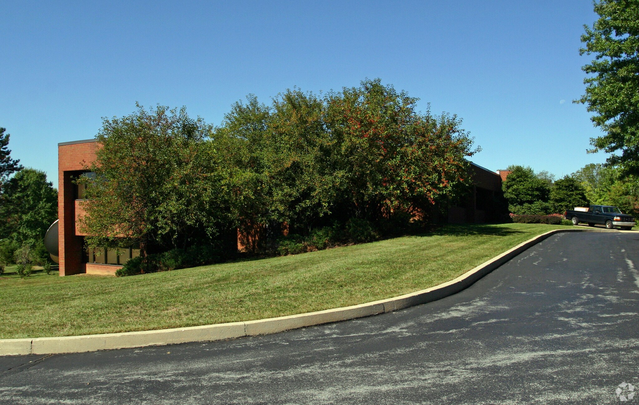 1385 Enterprise Dr, West Chester, PA à louer Photo de l’immeuble– Image 1 sur 7