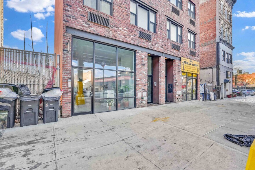 1666-1668 Broadway Brooklyn, NY 11207 portefeuille de 2 biens à vendre sur LoopNet.fr - Photo de l’immeuble – Image 3 sur 15