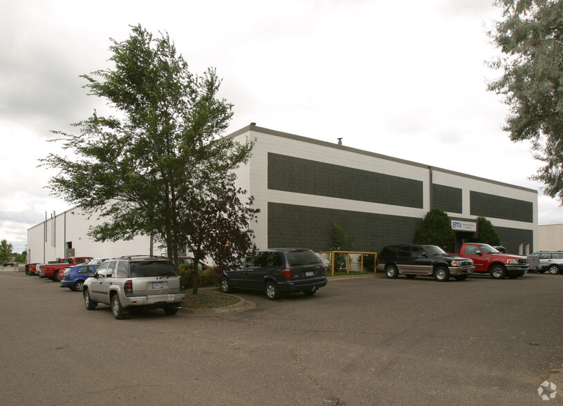 998 Berwood Ave, Vadnais Heights, MN à louer - Photo de l’immeuble – Image 2 sur 3