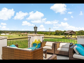 399 Vineyard Ln, Springtown, TX à louer Photo de l’immeuble– Image 2 sur 29