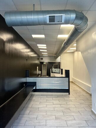 Plus de détails pour 839 W 36th St, Baltimore, MD - Local commercial à louer