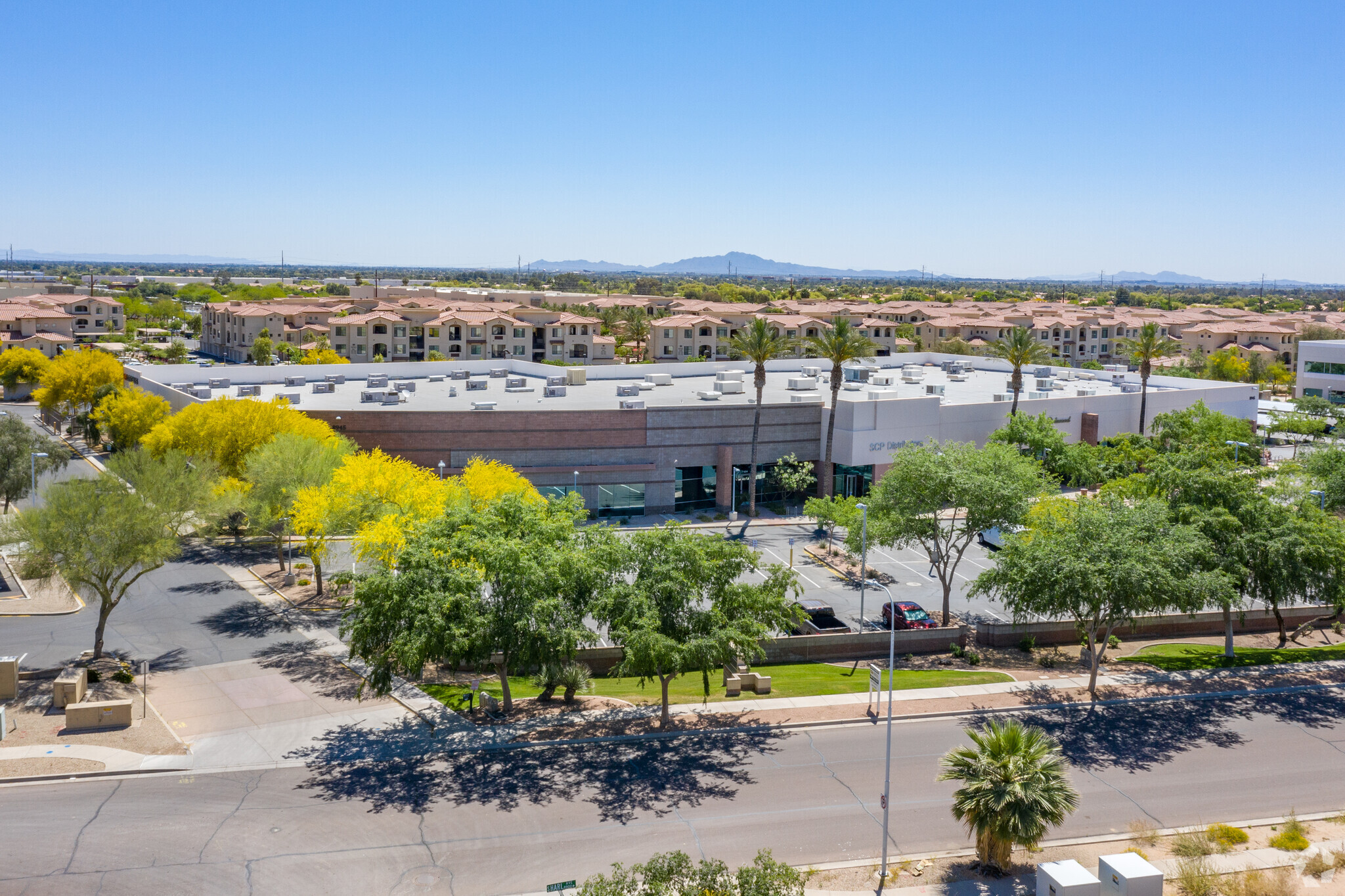 8945 S Harl Ave, Tempe, AZ à louer Photo principale– Image 1 sur 7