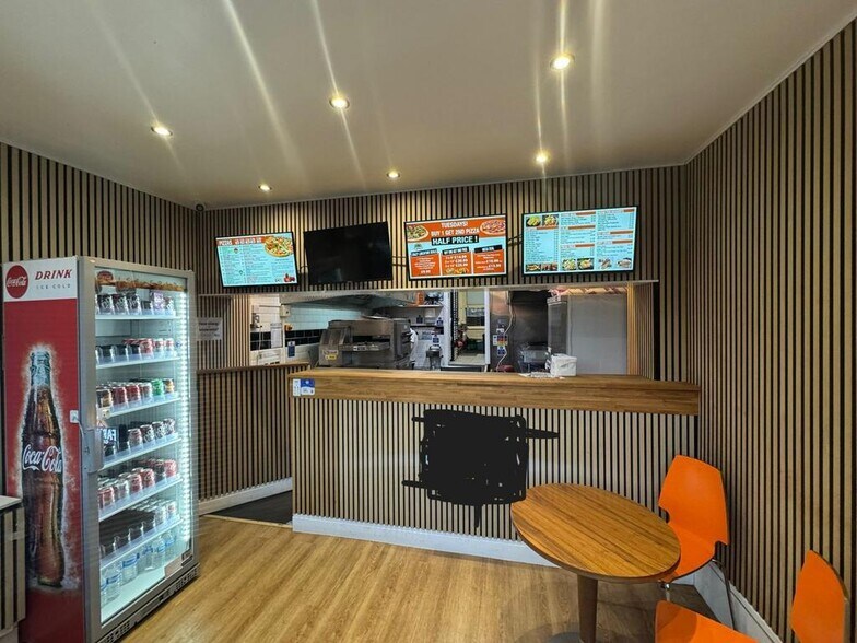 97-97A Friern Barnet Rd, Londres à vendre - Photo de l’immeuble – Image 1 sur 3