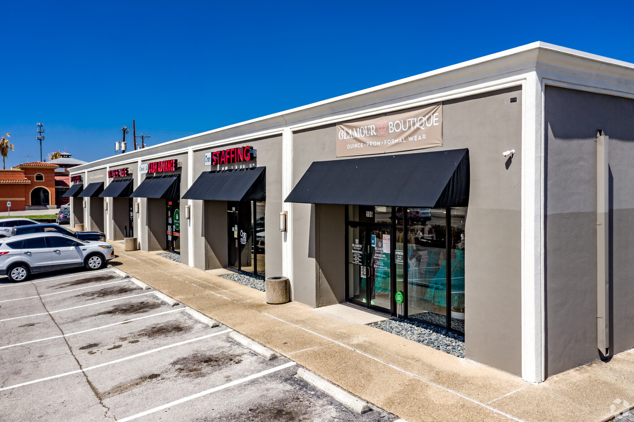 3700 Fredericksburg Rd, San Antonio, TX à louer Photo de l’immeuble– Image 1 sur 56