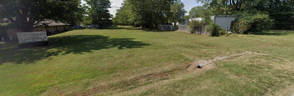 1003 NW 4th St, Wagoner, OK à vendre - Photo de l’immeuble – Image 2 sur 3