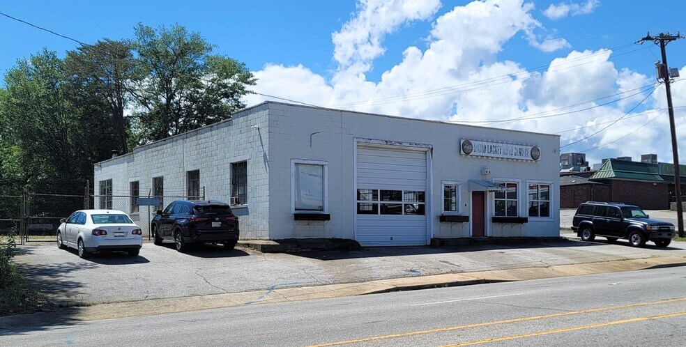 4 S Washington Ave, Greenville, SC à vendre - Photo principale – Image 1 sur 4
