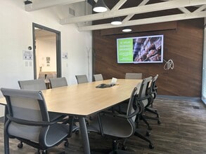 3901 SE Naef Rd, Portland, OR à louer Photo intérieure– Image 1 sur 6