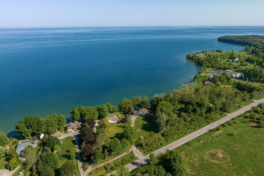 4309 County Rd, Picton, ON à vendre - Photo de l’immeuble – Image 3 sur 12