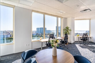 3031 N Rocky Point Dr W, Tampa, FL à louer Photo intérieure– Image 1 sur 2