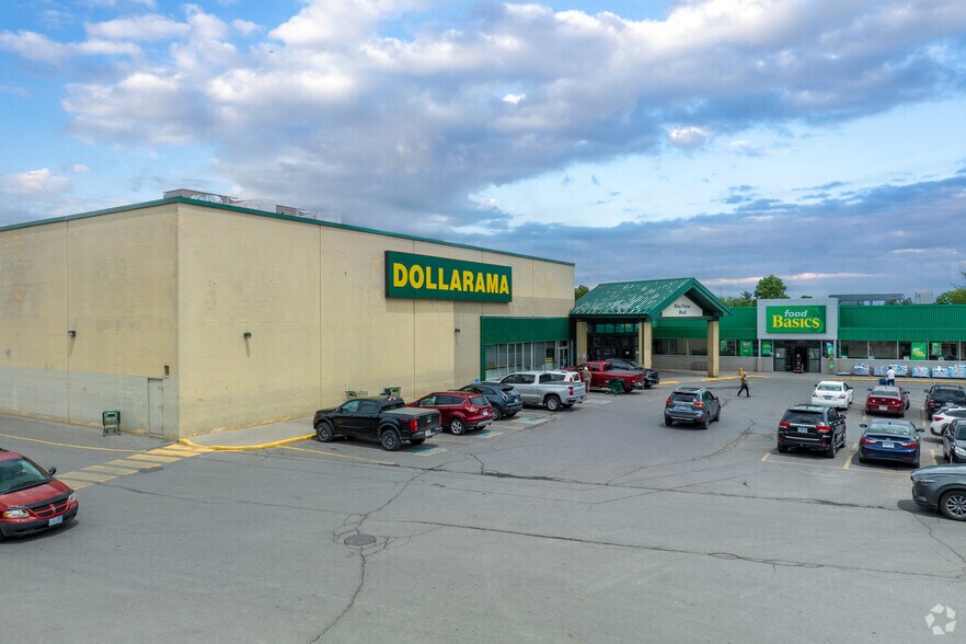 470 Dundas St E, Belleville, ON à vendre - Photo principale – Image 1 sur 4