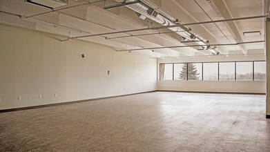 665 Frontage Rd, Longmont, CO à louer Photo intérieure– Image 1 sur 2