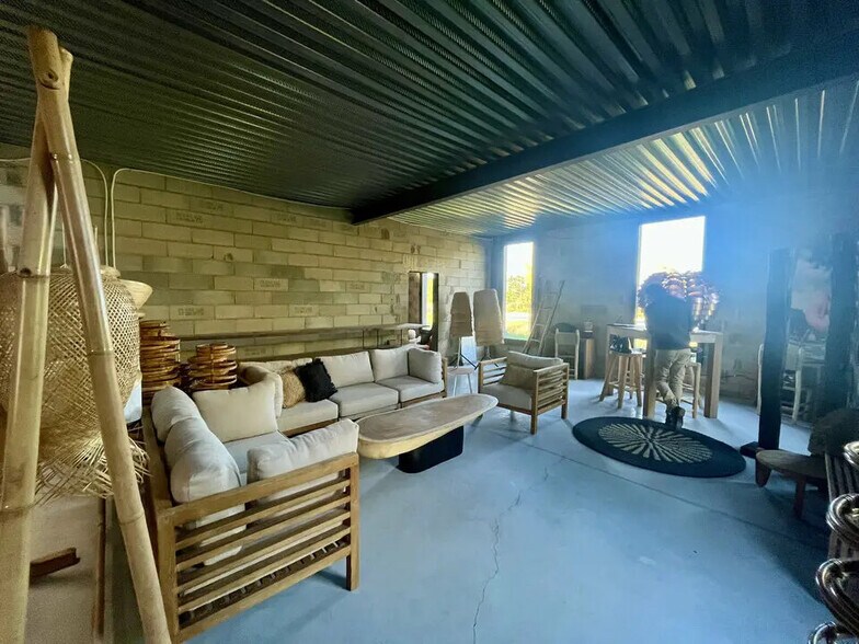 Bureau dans Eygalières à louer - Photo intérieure – Image 3 sur 6