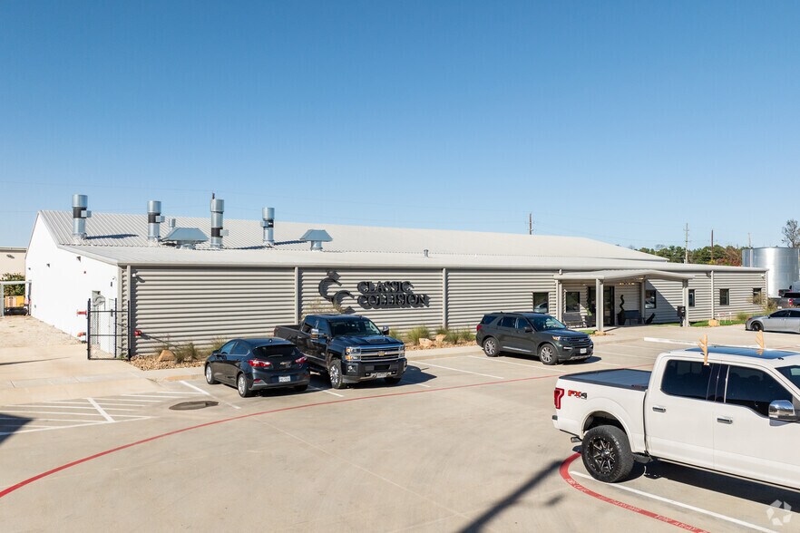 33315 Katy Lee Ln, Magnolia, TX à vendre - Photo de l’immeuble – Image 2 sur 5