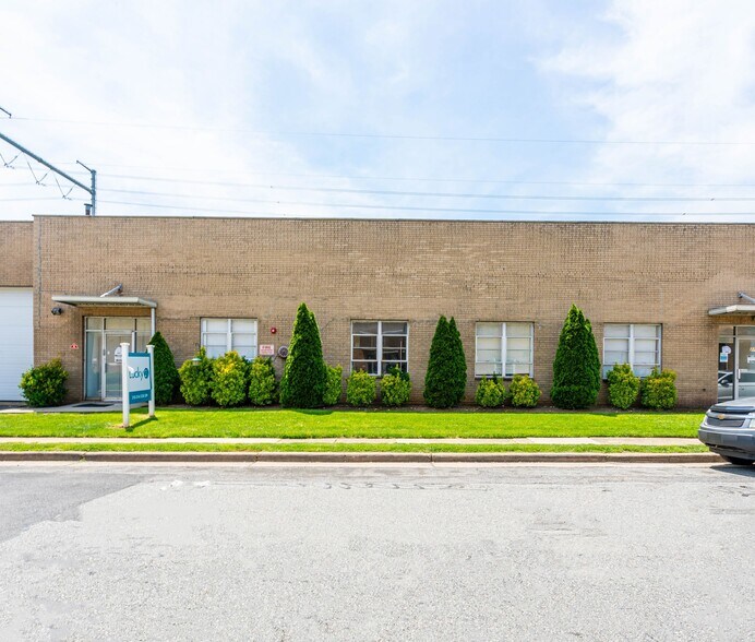 312 Cox St, Roselle, NJ à louer - Photo de l’immeuble – Image 3 sur 4