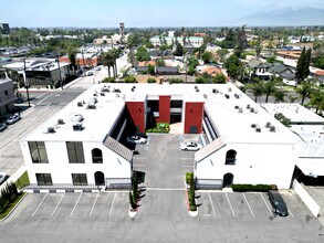 715 N Arrowhead Ave, San Bernardino, CA - Vue aérienne vue de carte - Image1