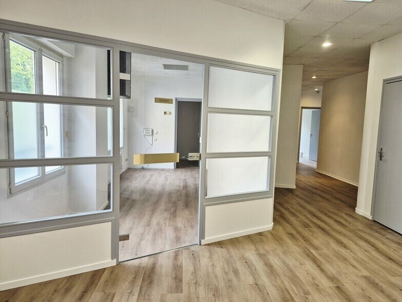 Bureau dans Beauvais à louer - Photo intérieure – Image 1 sur 10