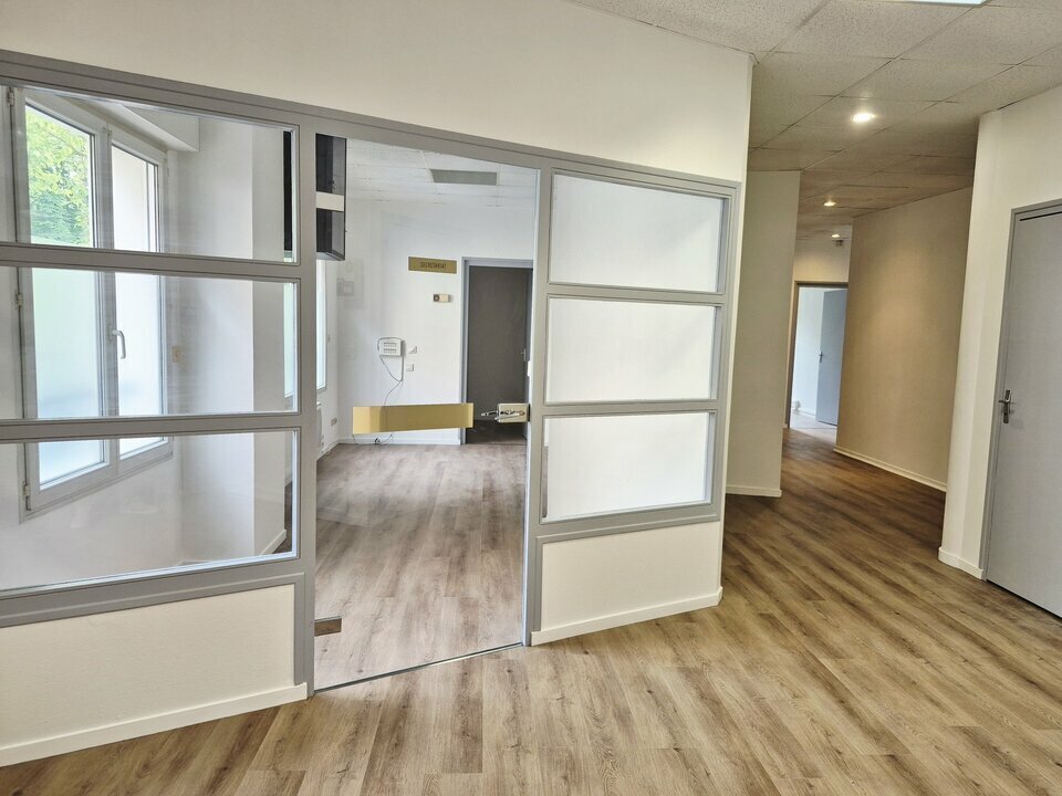 Bureau dans Beauvais à louer Photo intérieure– Image 1 sur 11