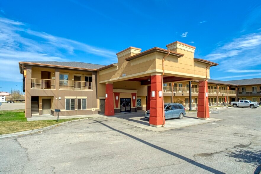 210 S State Highway 123, Karnes City, TX à vendre - Photo principale – Image 2 sur 17