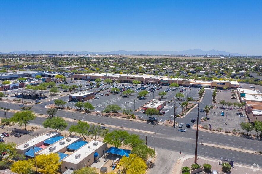 4052-4186 E 22nd St, Tucson, AZ à louer - Photo de l’immeuble – Image 2 sur 3